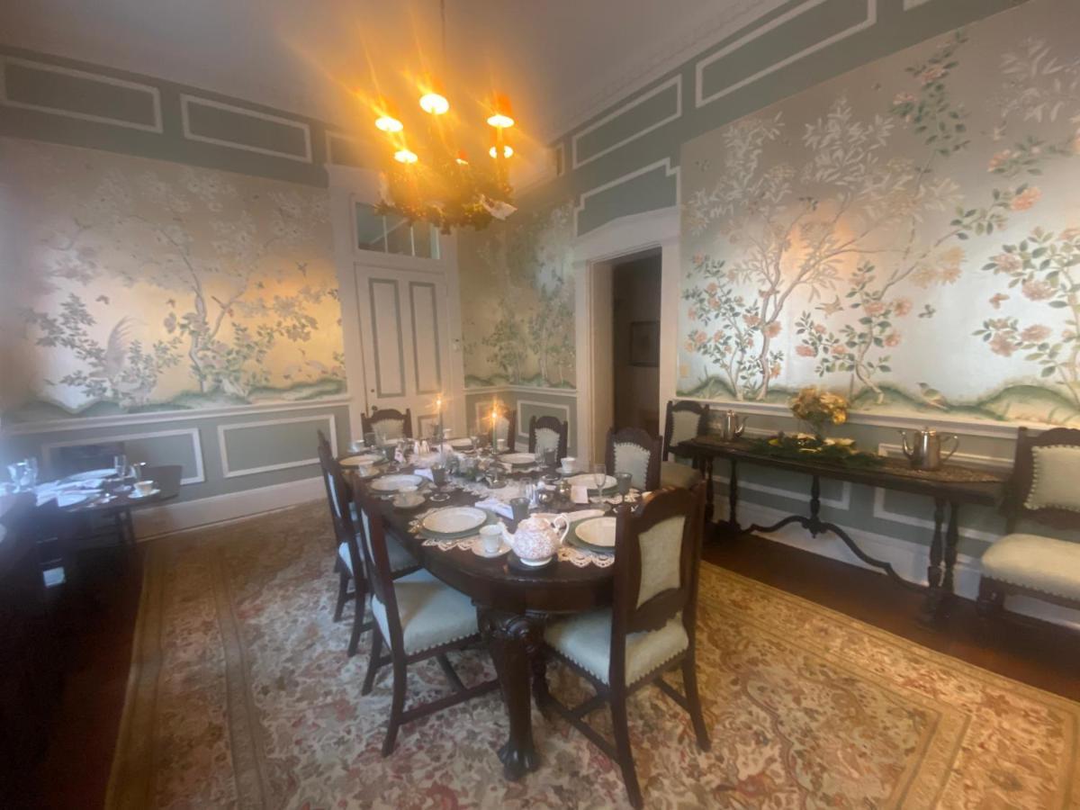 Corners Mansion Inn - A Bed And Breakfast ヴィックスバーグ エクステリア 写真